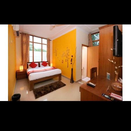 Hotel Samrat Neemrana Exterior photo